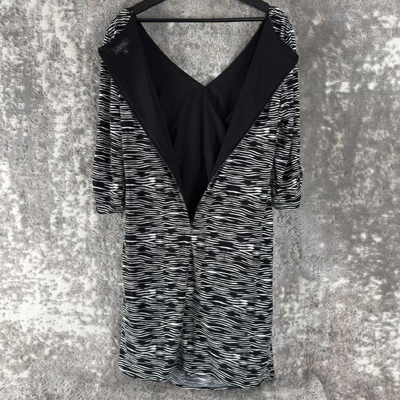 Tahari Size 10 Faux Wrap Mini Dress Black White V Neck Lined Pullover Lined - Picture 4 of 9